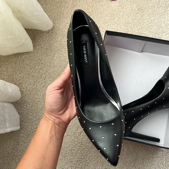 Nine West Women’s Pump | Black Studded Tatianas | Size 10 - Picture 2 of 4